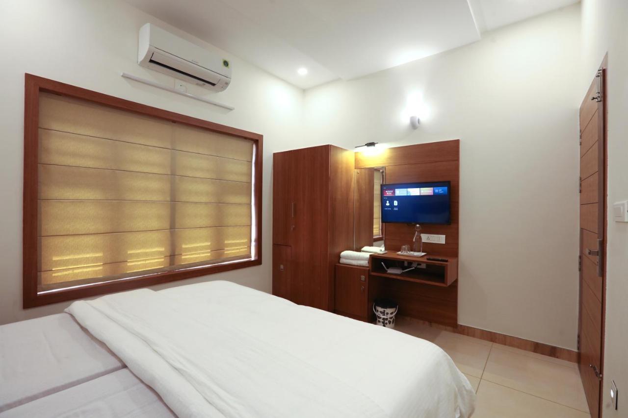 Choice Beach House Канур Екстериор снимка